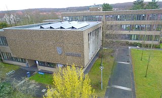 Wer zieht im Herbst 2025 ins Rathaus von Hiddenhausen? Zur Wahl stehen wohl nur zwei, maximal drei Kandidaten. - Archiv: Jens Reddeker