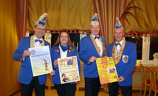 Auf die närrische Zeit freuen sich (v. l.) Elmar Kürpick, Susanne Oschecker, Karsten Pohl und Raimund Schlüter. - Karneval Scharmede