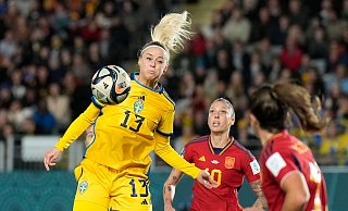 Nach mehreren Abgängen soll Amanda Ilestedt (links) die Verteidigung der Eintracht stärken. - Alessandra Tarantino/AP