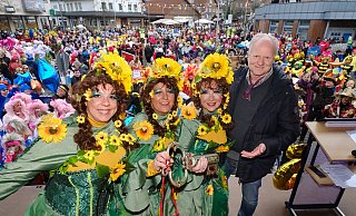 2024 noch zu dritt: Das ehemalige Dreigestirn um Maria Potthoff (v.l.), Yvonne Schlafhorst und Melanie Bress. - Andreas Zobe