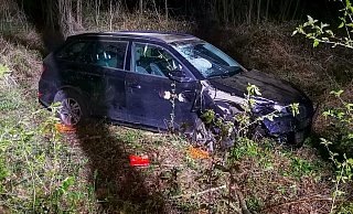 Die beiden Insassen dieses Skoda mit tschechischer Zulassung hatten sich aus dem Staub gemacht. - Feuerwehr Herford