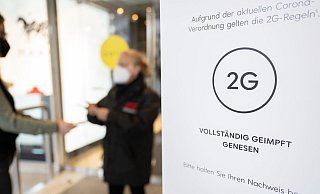 Der Ruf nach einer bundesweiten Abschaffung der 2G-Regel im Einzelhandel wird immer lauter. - Foto: Bernd Weißbrod/dpa