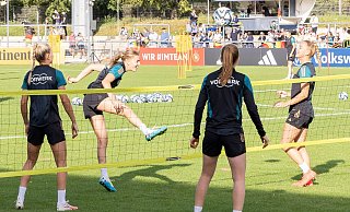 Die DFB-Frauen beim Training in Frankfurt. - Jürgen Kessler/dpa
