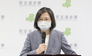 Tsai Ing-wen, Präsidentin von Taiwan, gibt ihren Rücktritt als Parteivorsitzende der Demokratischen Fortschrittspartei bekannt. - Chiangying-Ying/AP/dpa