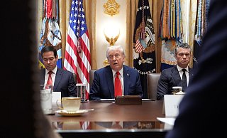 Trump sagt, man müsse den Demokraten «einen kleinen Vorgeschmack ihrer eigenen Medizin geben». - Evan Vucci/AP/dpa