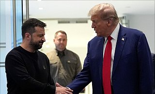 Beim Treffen mit Selenskyj sagte Trump, sein Verhältnis zu dem Ukrainer wie auch zu Russlands Präsident Putin sei großartig. - Julia Demaree Nikhinson/AP/dpa