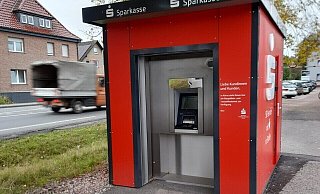 Der neue Standort ist an der Holzmindener Straße 15 zu finden. - Sparkasse Der neue Standort ist an der Holzmindener Straße 15 zu finden. - Sparkasse