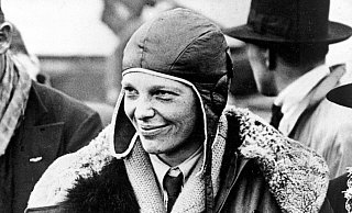 Wird das Rätsel um den Verbleib von Amelia Earthart und ihrer Lockheed Electra 10E im nächsten Jahr endlich gelöst? (Archivbild) - Uncredited/AP/dpa