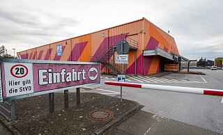 Aus dem ehemaligen Hornbach-Baumarkt an der Marienloher Straße/Heisenbergstraße wird doch kein Fahrradladen. - Niklas Tüns