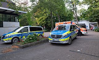 Mit gleich vier Streifenwagen war die Polizei am Sonntagnachmittag in der Innenstadt vor Ort. - Thorsten Gödecker