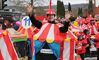 Bunt und einfallsreich zeigten sich die Teilnehmer beim Kinderkarnevalsumzug des CVWB im vergangenen Jahr in Beverungen. Auch in diesem Jahr erwartet der Verein zahlreiche kostümierte Jecken bei den beiden geplanten Umzügen. - Torsten Wegener