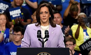Kamala Harris bei einem Wahlkampfauftritt in Las Vegas. - Jae Hong/AP/dpa