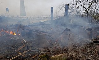 Eine Jagdhütte in Bad Wünnenberg ist niedergebrannt. - Feuerwehr Bad Wünnenberg