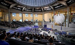 Vorgesehen sind für das laufende Haushaltsjahr nun Ausgaben in Höhe von 461,21 Milliarden Euro. - Britta Pedersen/dpa
