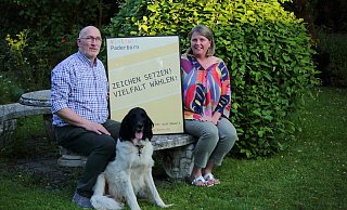 Der Vorstand von Vielfalt Paderborn mit Ralph Gerdes und Marion Gerdes. Es fehlt Peter Müller. - Vielfalt Paderborn