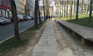 Im Umfeld der Tüte am Bielefelder Bahnhof hat die Polizei einen Dealer "überreden" können, seine Drogen freiwillig rauszurücken. - NW