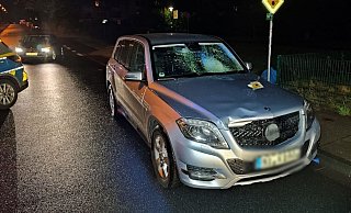 Der Radler wurde aufgeladen und schleuderte über die Motorhaube gegen die Windschutzscheibe. - privat