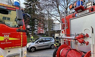 Die Feuerwehr im Einsatz am Samstag. - Feuerwehr Herford
