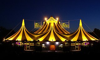 Neu: Das Zelt vom Flic Flac steht jetzt ohne Innenmasten.??Foto: FlicFlac - Flic Flac