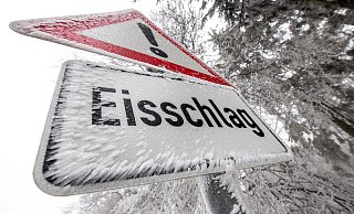 Der Deutsche Wetterdienst warnt vor Glatteis am Montag. - picture alliance / Jan Eifert