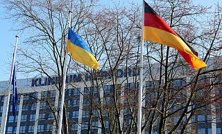 Am Herforder Klinikum und am Bünder Lukas-Krankenhaus haben sich mehr als 15 Prozent der Mitarbeiter krank gemeldet. Eine ganze Reihe von ihnen ist unter der Dauerbelastung der vergangenen Wochen in die Knie gegangen. - Frank-Michael Kiel-Steinkamp