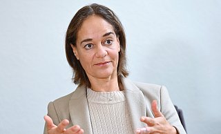 Jasmin Wahl-Schwentker (57) ist die Fraktionsvorsitzende der FDP im Rat. Die Richterin am Landgericht Magedeburg will jetzt Oberbürgermeisterin in Bielefeld werden. - Barbara Franke Jasmin Wahl-Schwentker (57) ist die Fraktionsvorsitzende der FDP im Rat. Die Richterin am Landgericht Magedeburg will jetzt Oberbürgermeisterin in Bielefeld werden. - Barbara Franke