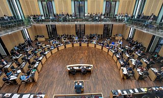 Grünes Licht für den Bundeshaushalt und andere Gesetze: Der Bundesrat tagt. - Michael Kappeler/dpa