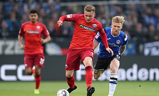 Marlon Ritter, der hier in der Zweitliga-Saison 2018/19 gegen Arminia Bielefeld am Ball ist, steht vor einem Wechsel zum Drittligisten 1. FC Kaiserslautern. - picture alliance