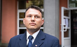 Der rechtsradikale polnische Präsidentschaftskandidat Slawomir Mentzen, der als Drittplatzierter nach der ersten Wahlrunde ausgeschieden ist, will weiter Einfluss nehmen. (Archivbild) - Tytus Zmijewski/PAP/dpa