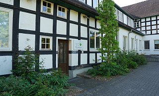Schließt ihre Türen: Die Kita Buchenhof auf dem Gelände der Evangelischen Jugendhilfe Schweicheln. - Yvonne Gottschlich