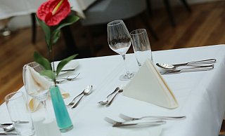 Wird das Essengehen in Höxter künfitg günstiger? Gastronomen im Kreis Höxter haben dazu eine differenzierte Meinung. - dpa