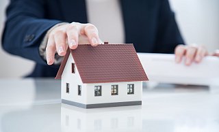 Am Paderborner Amtsgericht werden demnächst wieder Immobilien zwangsversteigert. - dpa-tmn