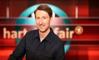 Louis Klamroth moderiert «Hart aber fair» seit gut einem Jahr. - Thomas Kierok/WDR/dpa