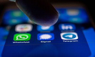 Signal-App verbessert Verschlüsselung: Eine neue Komponente soll Chats vor allem vor Quantencomputern schützen. - Zacharie Scheurer/dpa-tmn