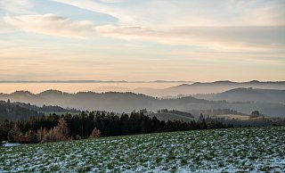 Weiße Weihnachten bleiben wohl den Mittelgebirgen vorbehalten (Archivbild). - Silas Stein/dpa