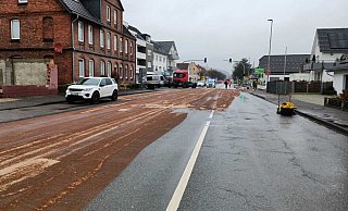 Die Bahnhofstraße ist komplett verunreinigt. - Manuaela Puls