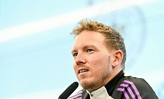 Bundestrainer Julian Nagelsmann spricht über Nachwuchstalent Paul Wanner. - Uwe Anspach/dpa