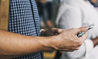 Ein Mann ist beim Online-Dating auf einen Espelkamper hereingefallen. - Pixabay