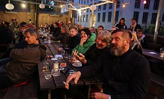 Der beliebte Biergarten des Miles. - NW