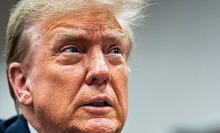 Donald Trump steht vor Gericht: Die Staatsanwaltschaft legt dem Ex-Präsidenten in dem Prozess die Fälschung von Geschäftsunterlagen zur Last. - Jabin Botsford/Pool The Washington Post/AP/dpa