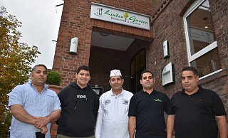 Eine Familie für den Lindengarten: Adel Matta, Thomas Matta, Samwaeil Matta, Ibrahim Matta und Salib Matta. Fotos: Svenja Ludwig - Svenja Ludwig