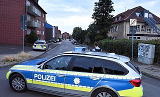 Panik auf dem Supermarkt-Parkplatz - Spezialkräfte nehmen 65-jährigen Bielefelder fest - BARBARA FRANKE
