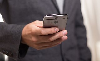 Ein Betrüger überlistete eine Seniorin in Lübbecke am Telefon. - Pixabay