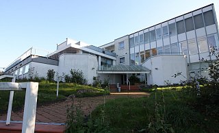 Seit 2014 steht das ehemaligen Hotel am Kaiserbrunnen in Brakel leer. Es wird immer wieder von Menschen aufgesucht, die sich in sogenannten „Lost Places" rumtreiben. - Simone Flörke