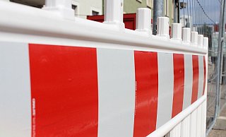 Für Bauarbeiten muss die Straße kurzfristig komplett gesperrt werden. - Pixabay/Symbolbild