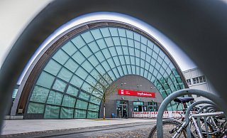 Hier wird geimpft: Der Anbau der Stadthalle Bielefeld. - Sarah Jonek/jonek.fotografie.de