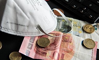 Die Corona-Pandemie belastet die Wirtschaft im Mühlenkreis. Die Erwartungen der Unternehmer seien eher pesimistisch, hat die Industrie- und Handelskammer ermittelt. - Pixabay