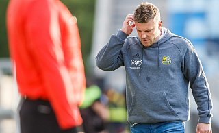 Der künftige SCP-Coach Lukas Kwasniok erlebte in seinem letzten Spiel als Trainer des 1. FC Saarbrücken eine herbe Enttäuschung. - picture alliance / Eibner-Pressefoto