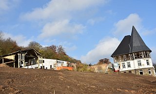 Aufgeräumt: Wildwuchs auf dem Außengelände wurde beseitigt. Hier soll ein Garten nach historischem Vorbild entstehen. - Dirk Haunhorst