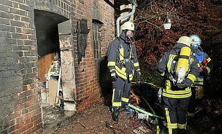 Die Feuerwehr Höxter war am frühen Dienstagmorgen in Ovenhausen im Einsatz. - Feuerwehr Höxter